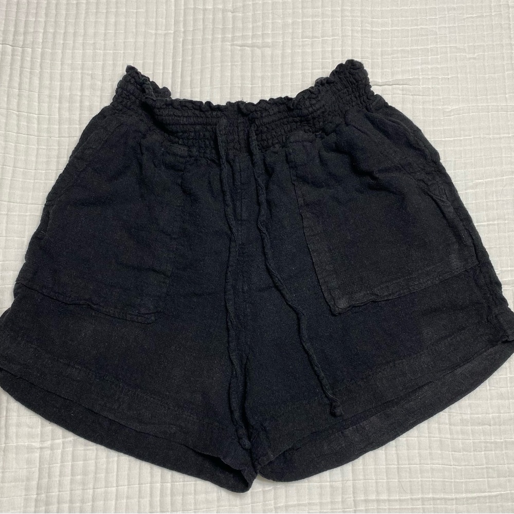 Women sz 0-2 Time and Tru comfy short